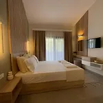 Vera * Skala Rachoni (Thasos)